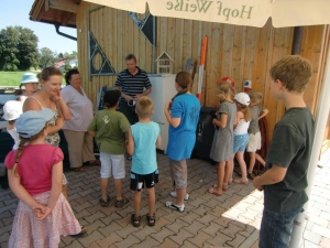Wir bauen ein Insektenhotel - Ferienprogramm 2011